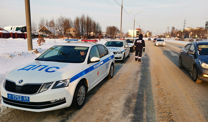 Сотрудники ГИБДД в Тверской области провели профилактическое мероприятие «Автокресло»  