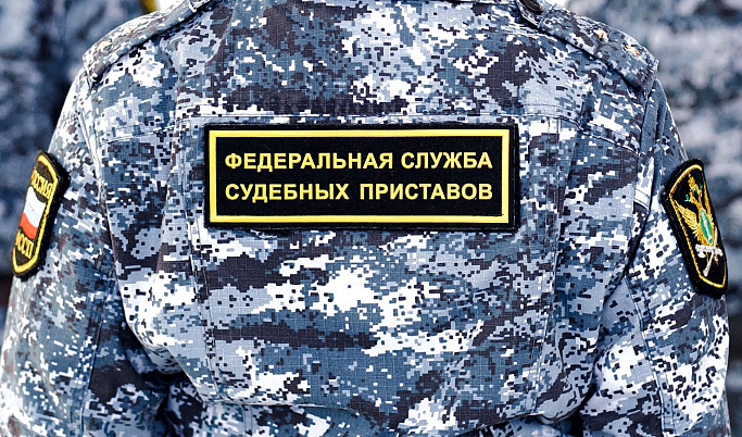 Житель Тверской области вспомнил о штрафе, когда собрался уехать в заграничный отпуск