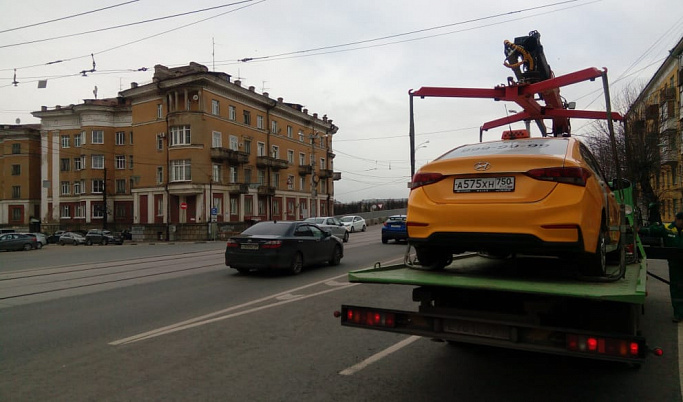 У нелегальных таксистов в Твери изъяли автомобили