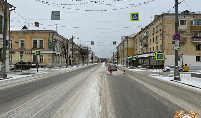 В центре Твери иномарка сбила подростка