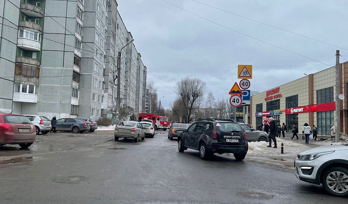 В Твери детей эвакуировали из школы