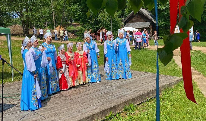 «Троицкие гуляния» под Торжком посетили более 8 тысяч человек