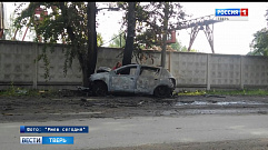 В Ржеве машина врезалась в дерево