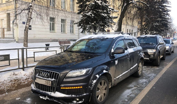 В результате ДТП в центре Твери один человек повредил позвоночник 