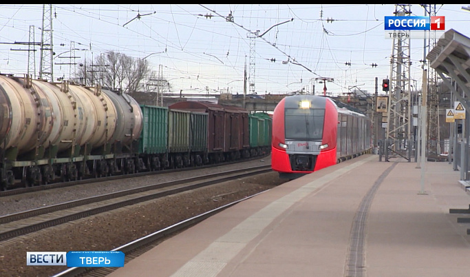 Жителям Тверской области разрешили бесплатно провозить в электричках спортинвентарь