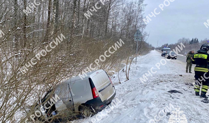 На въезде в Ржев произошло лобовое ДТП