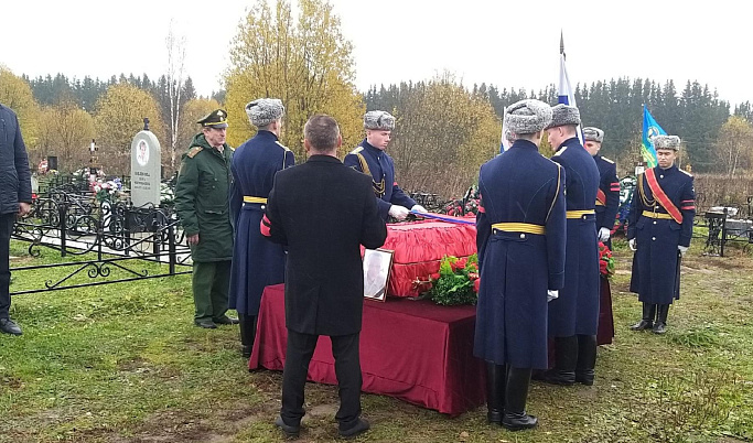 В Рамешковском округе простились с Алексеем Лобаревым, погибшим при освобождении ДНР